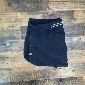 Lulu speed up shorts size 8 (low rise)